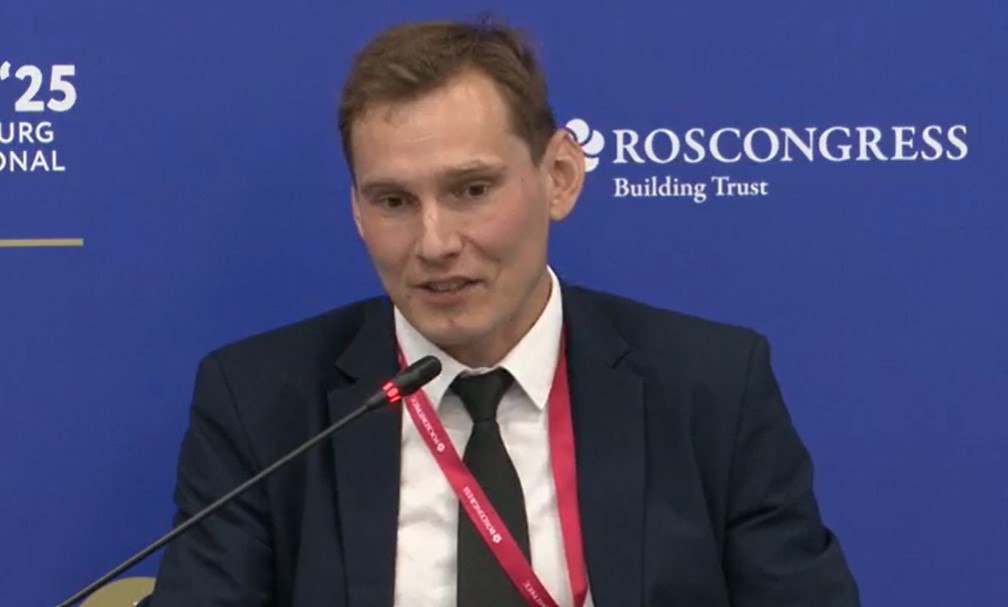 Учёный «Росатома» на молодежном дне ПМЭФ-2025 Учёный «Росатома» на молодежном дне ПМЭФ-2025