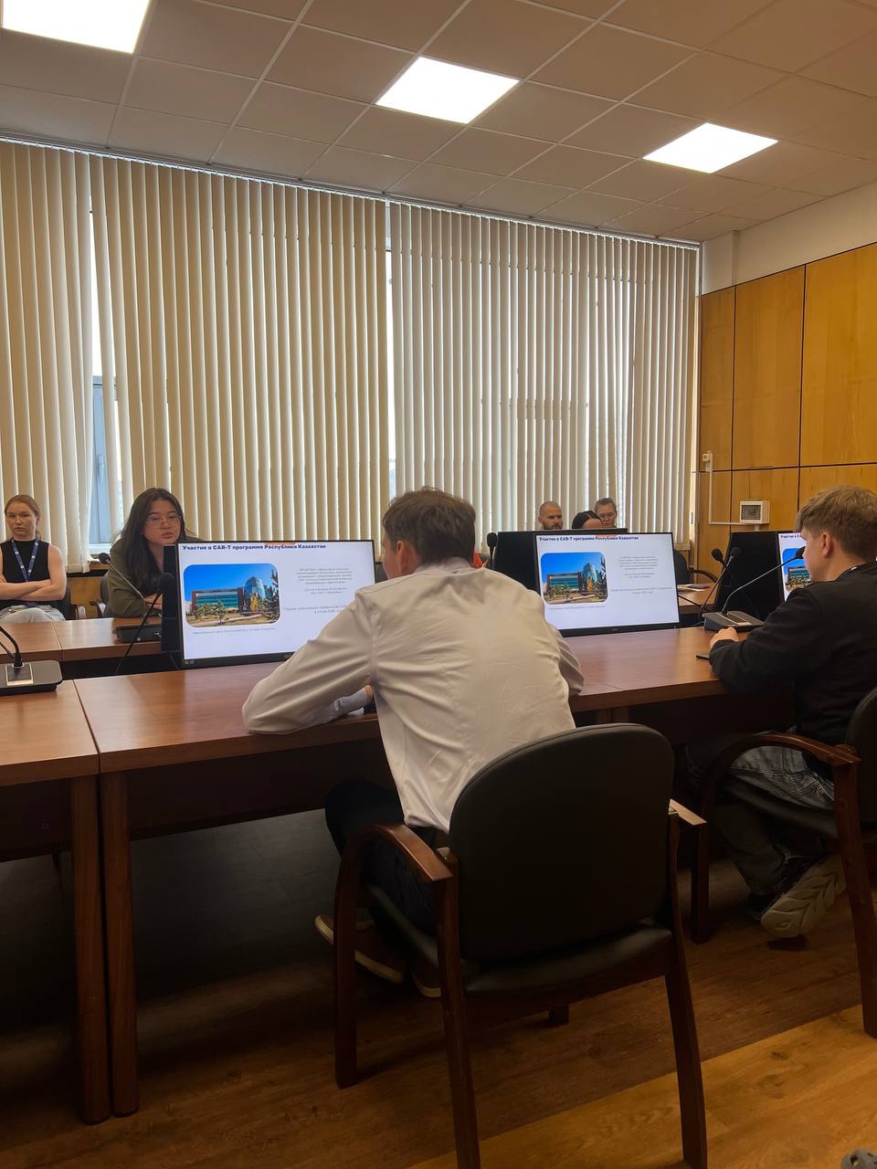 В Научном дивизионе прошел семинар по CAR-T технологиям и автоматизации клеточного производства