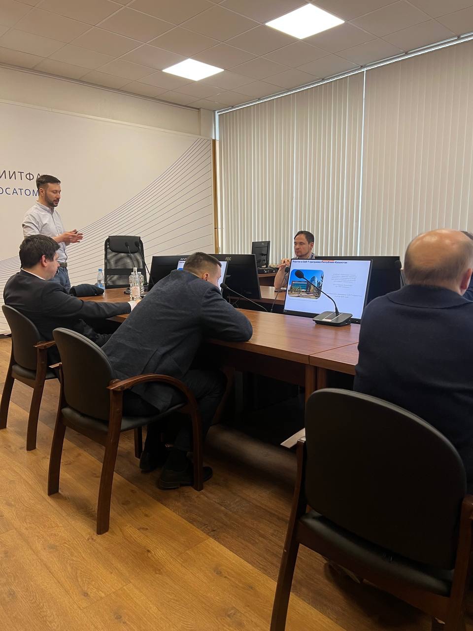 В Научном дивизионе прошел семинар по CAR-T технологиям и автоматизации клеточного производства