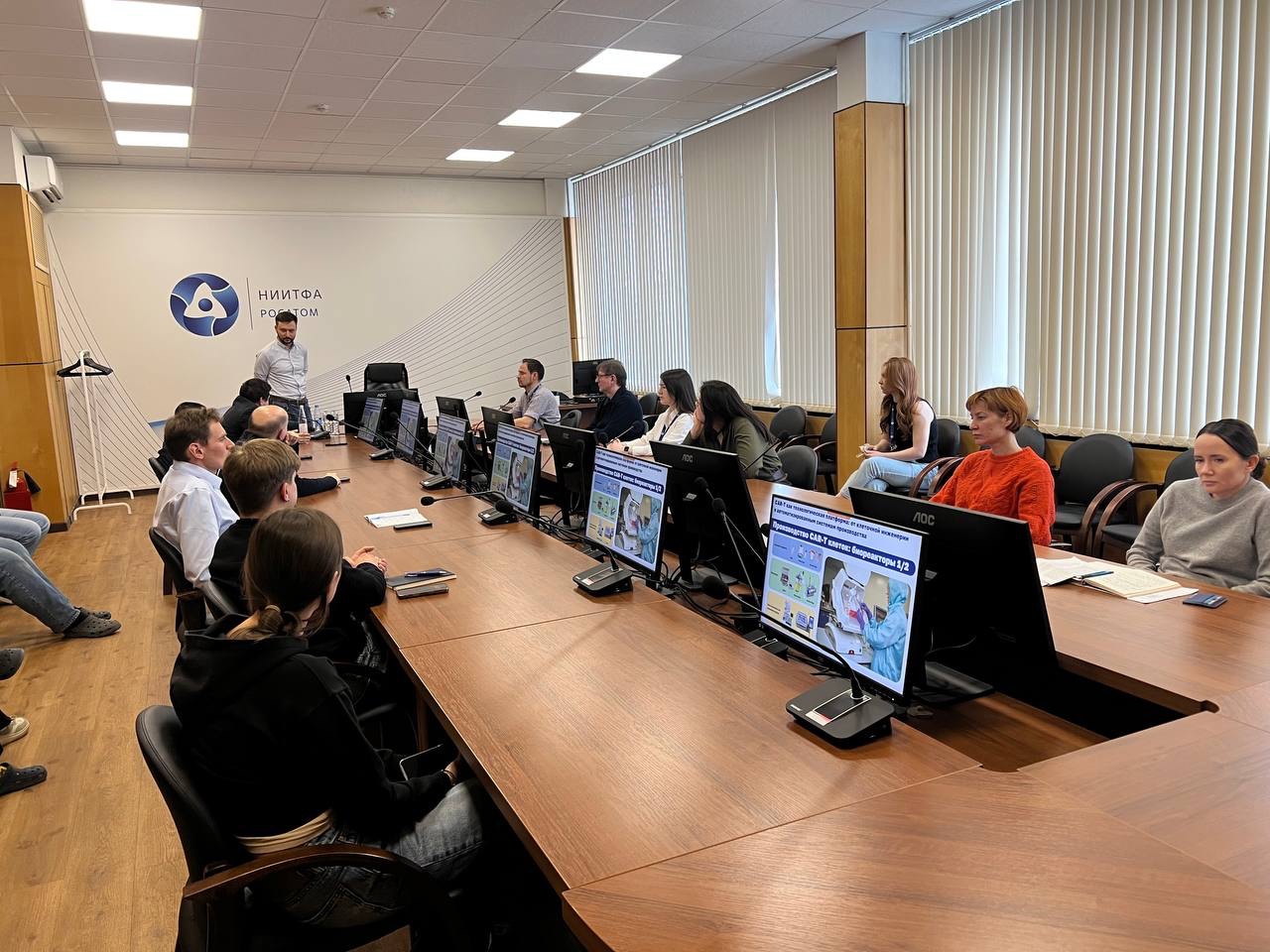 В Научном дивизионе прошел семинар по CAR-T технологиям и автоматизации клеточного производства