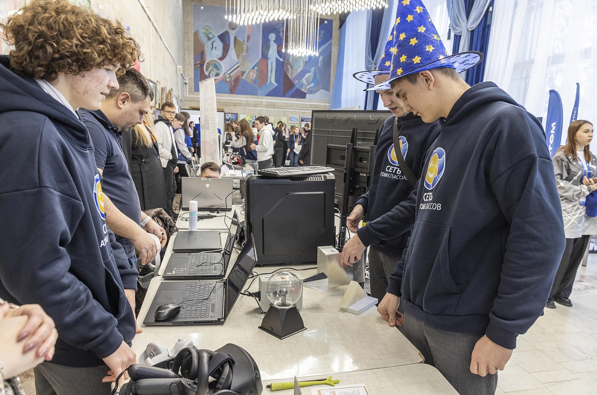 Более 3 000 человек объединил фестиваль «Наука 7.0. Время открытий», посвященный 70-летию научного института «Росатома» в Димитровграде